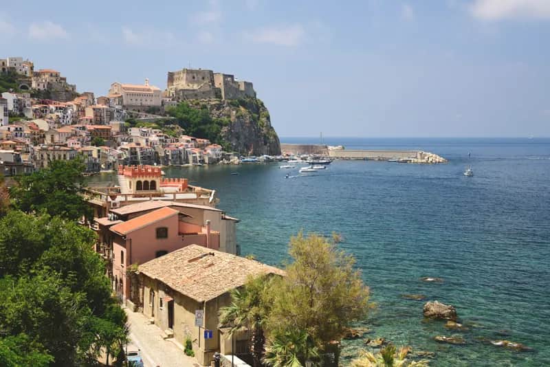 Czy w Kalabrii jest bezpiecznie? Prawda o zagrożeniach dla turystów